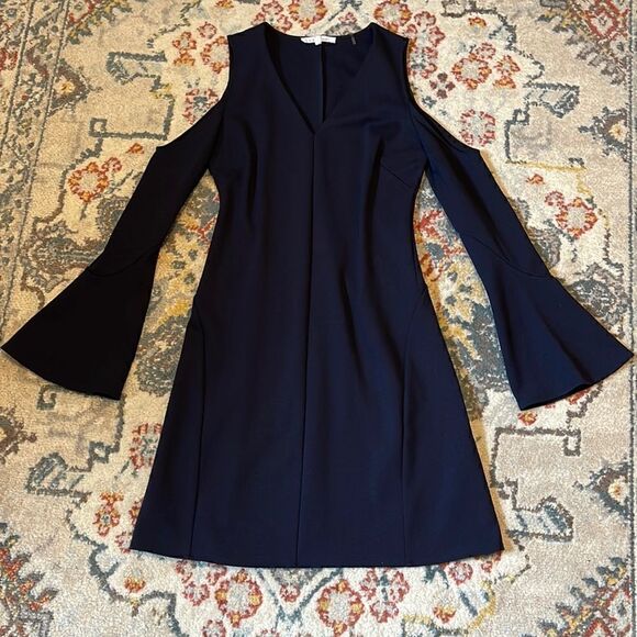 Mika & Gali Navy Blue Cold Shoulder Long Sleeve Bell Sleeve A-Line Dress XS - Picture 1 of 4